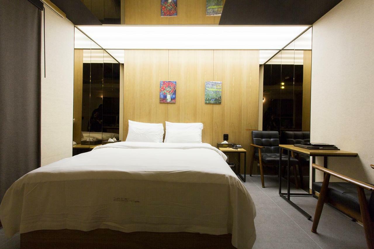 Cherry 2* Seoul